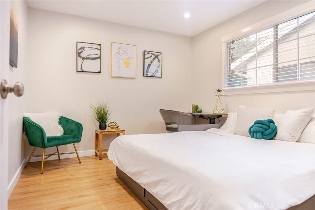 6537 Sheltondale Avenue #6537 - Photo 4 of 17