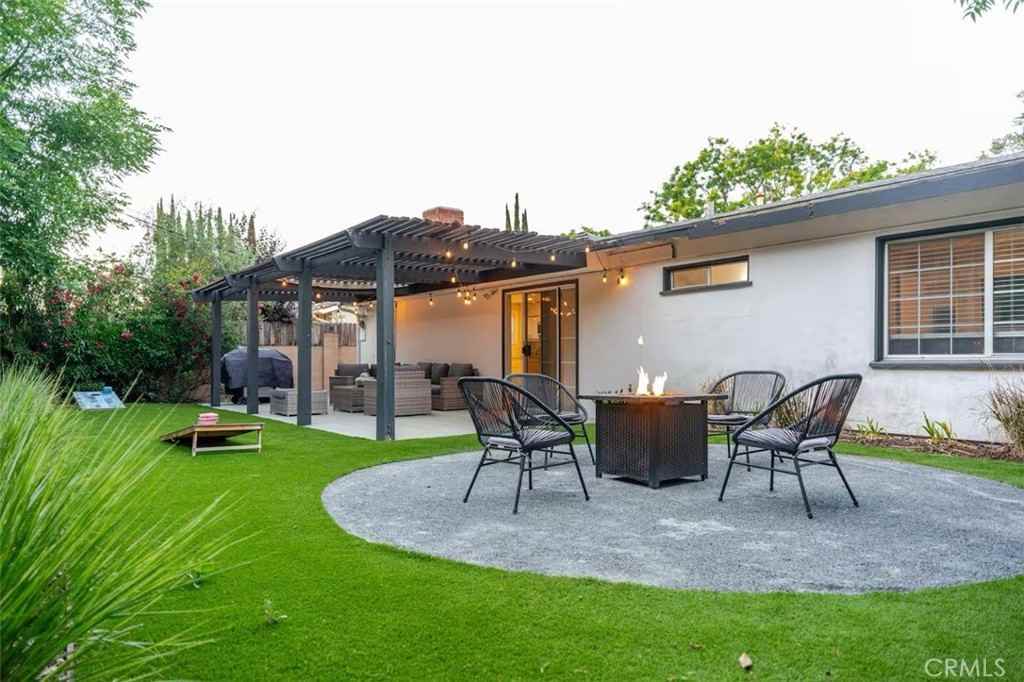 6537 Sheltondale Avenue #6537 - Photo 5 of 17