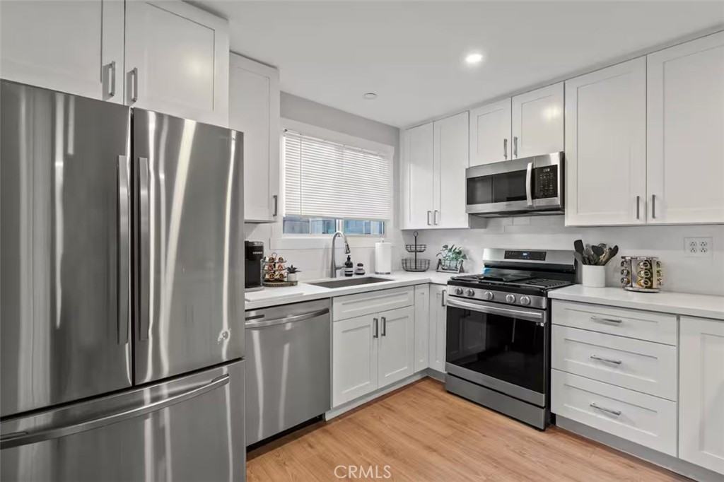 6537 Sheltondale Avenue #6537 - Photo 7 of 17