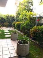 featured image of 555 West Lemon Avenue #555