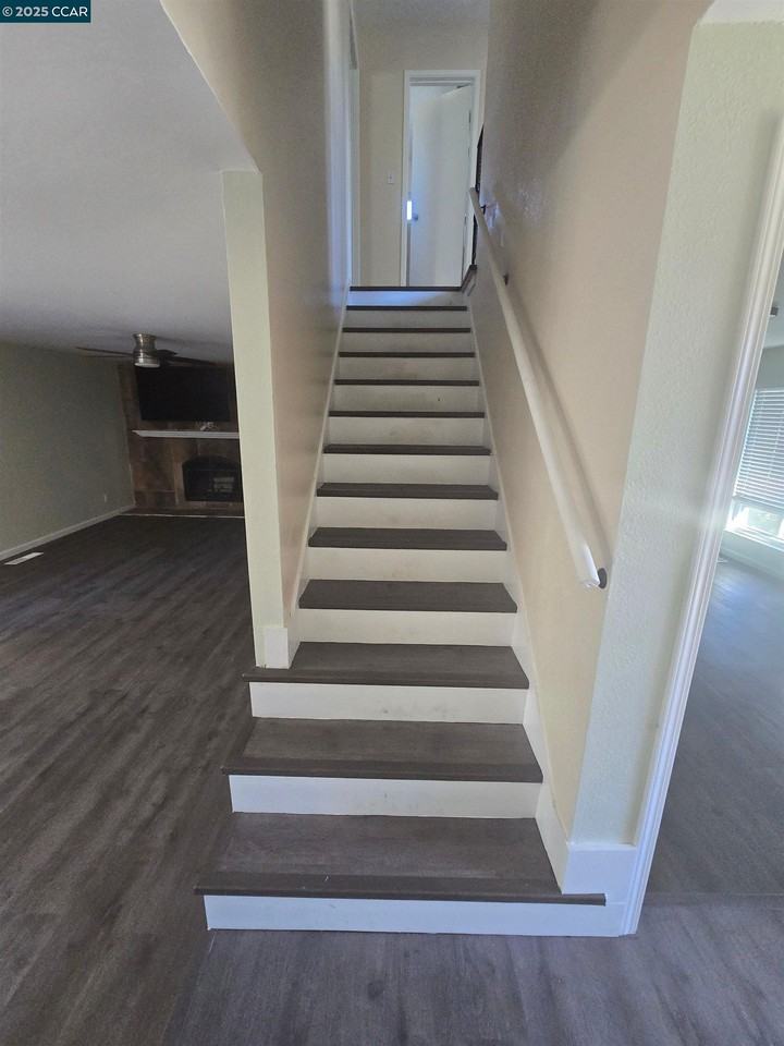 1000 View Drive #1000 - Photo 3 of 11