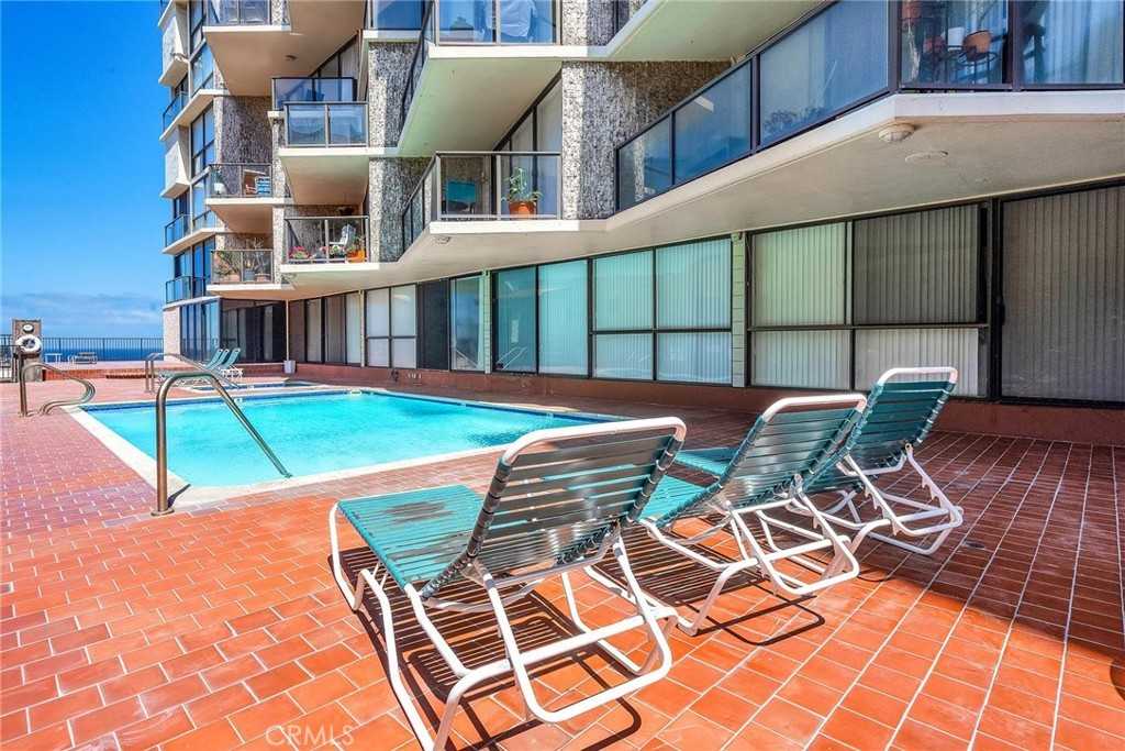 531 Esplanade #531-903 - Photo 2 of 26