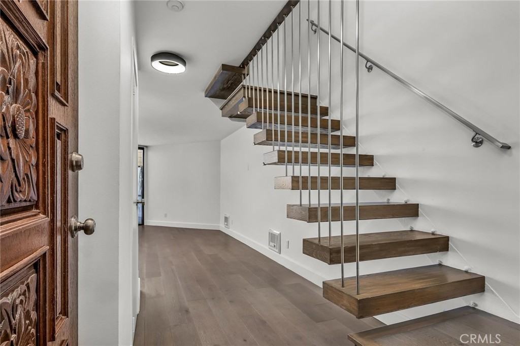 531 Esplanade #531-903 - Photo 5 of 26