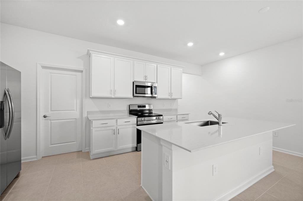 6020 Zen Way #6020 - Photo 7 of 35