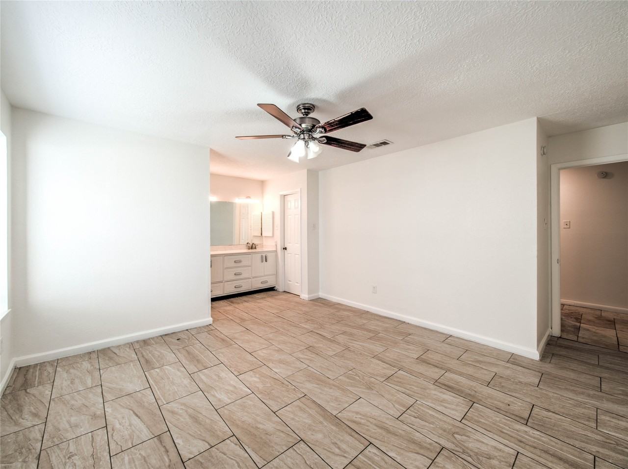 6726 Grant Drive #6726 - Photo 3 of 28