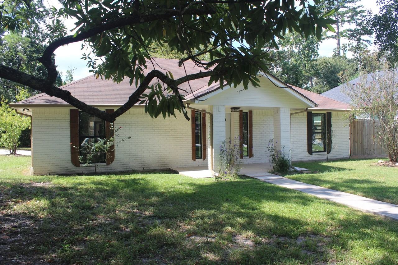 25723 Glen Loch Drive #25723 - Photo 2 of 38