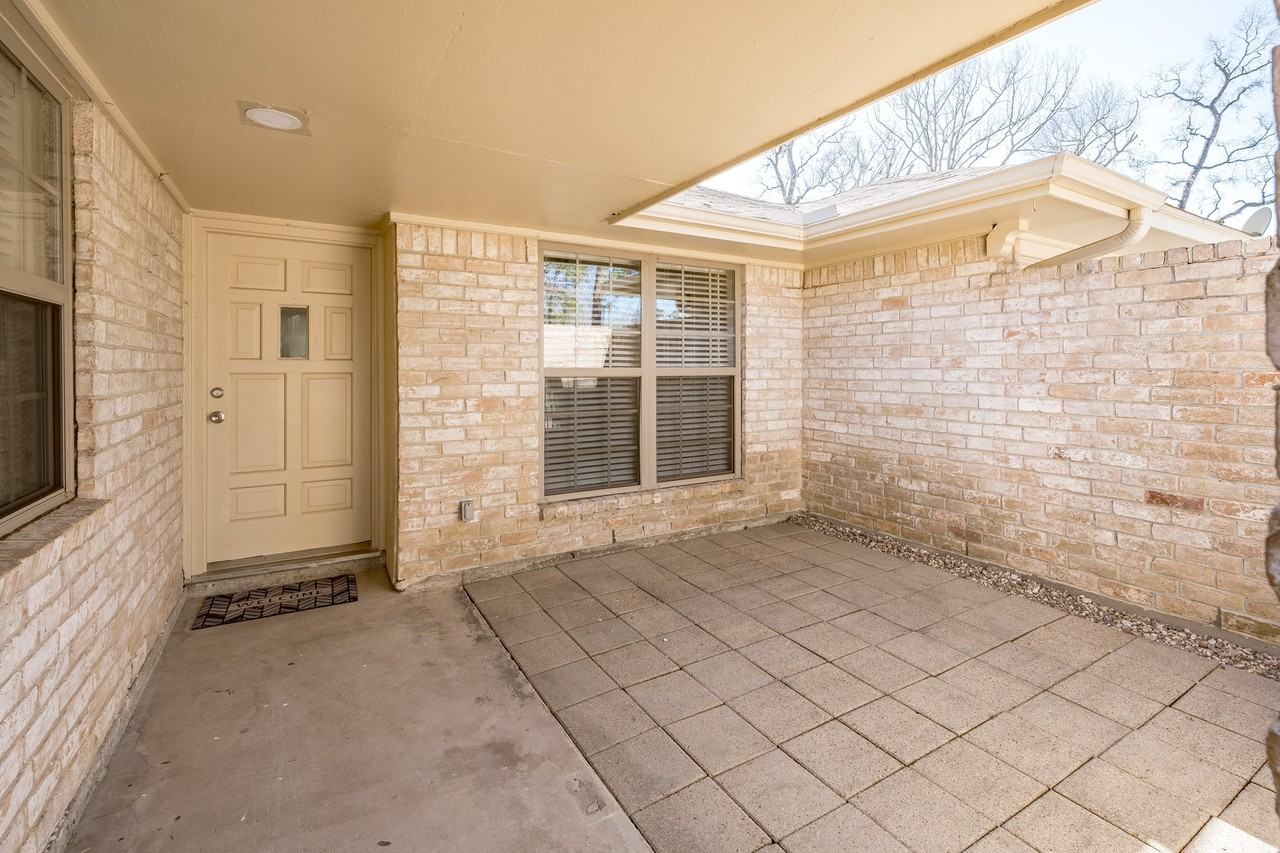 3435 Gary Lane #3435 - Photo 5 of 34