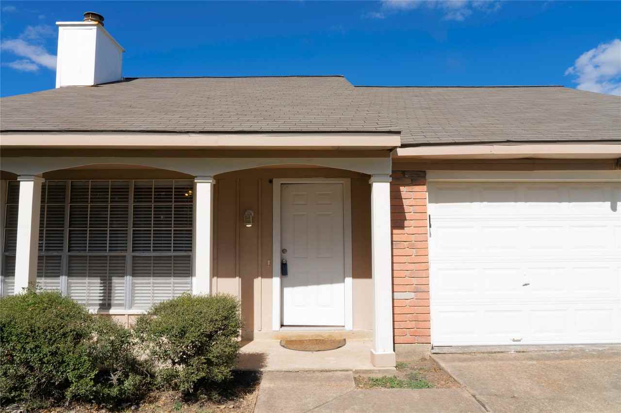 22714 Brafferton Lane #22714 - Photo 7 of 18