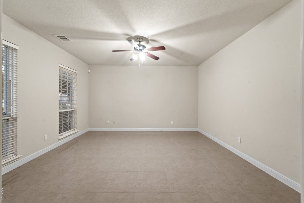 4827 Yearling Ridge Court #4827 - Photo 6 of 33