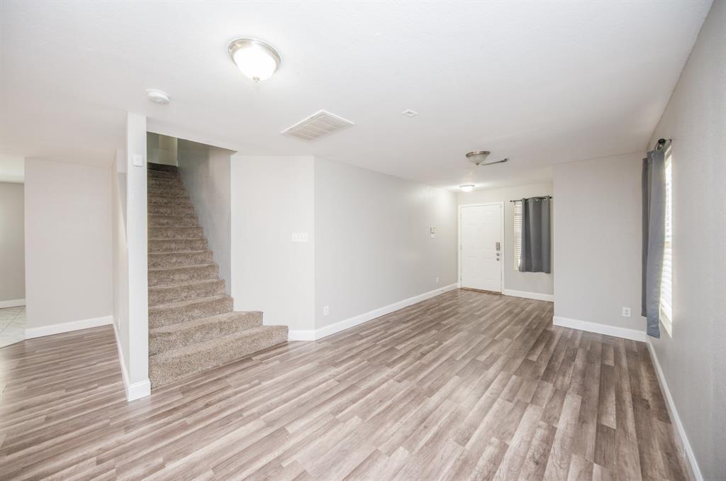 7726 Galleon Field Lane #7726 - Photo 5 of 32