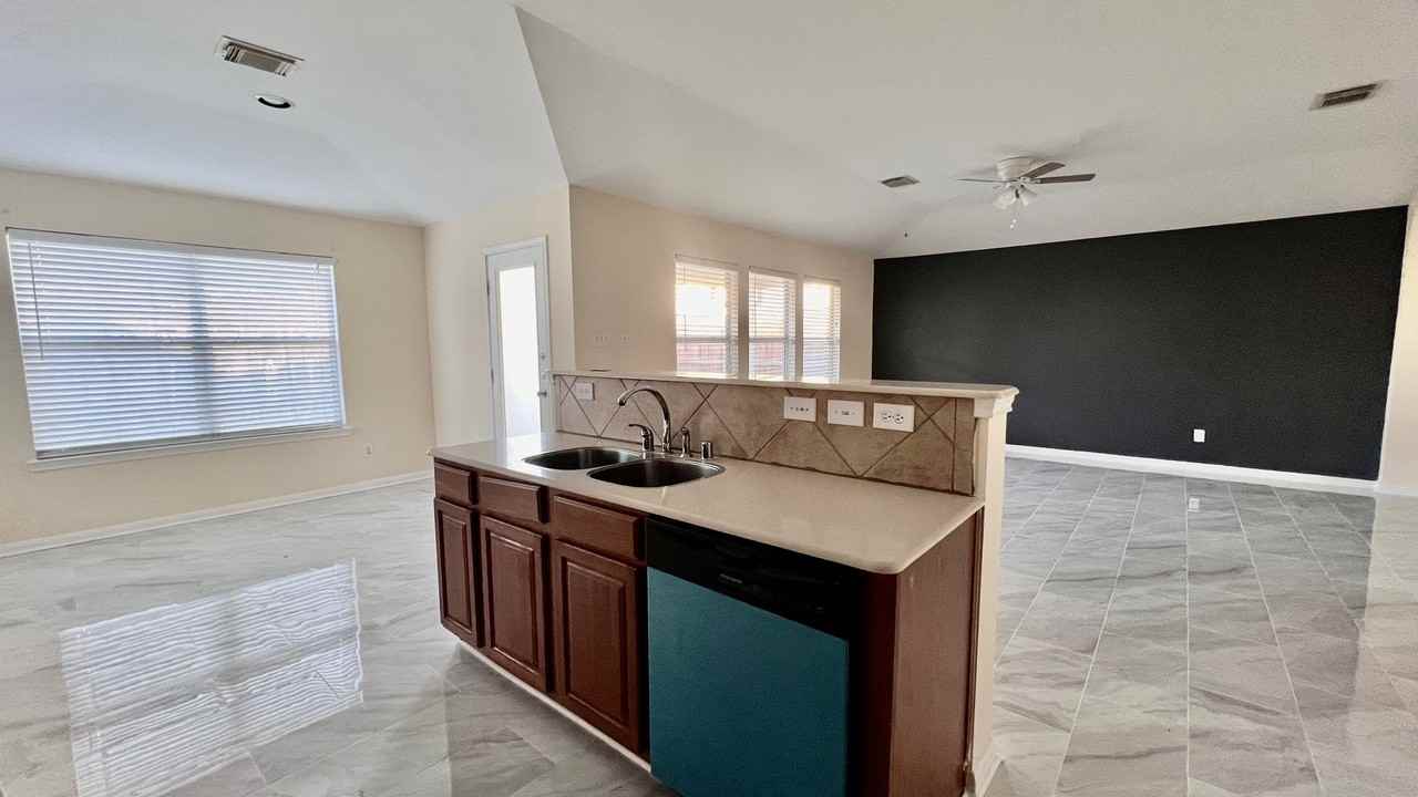 7710 Sapulpa Lane #7710 - Photo 3 of 15