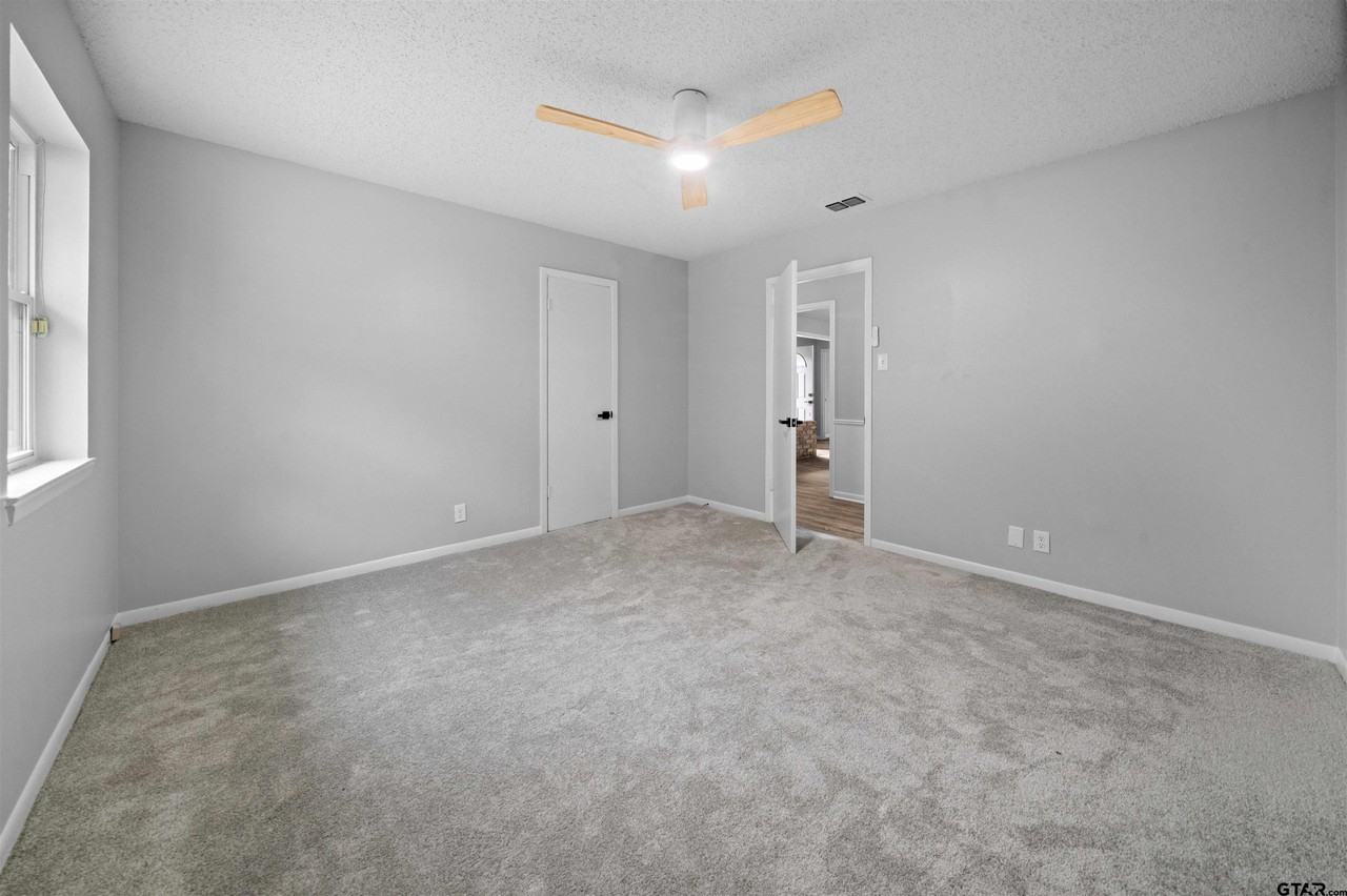 4715 Edinburgh Drive #4715