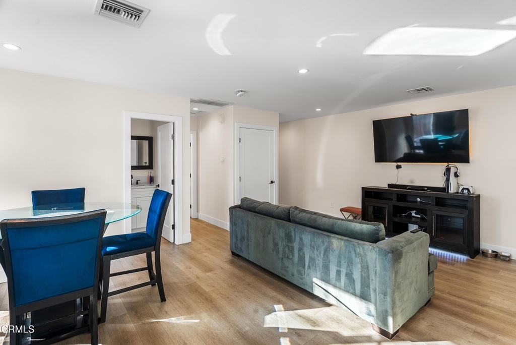 2549 Young Avenue #2549B - Photo 4 of 14