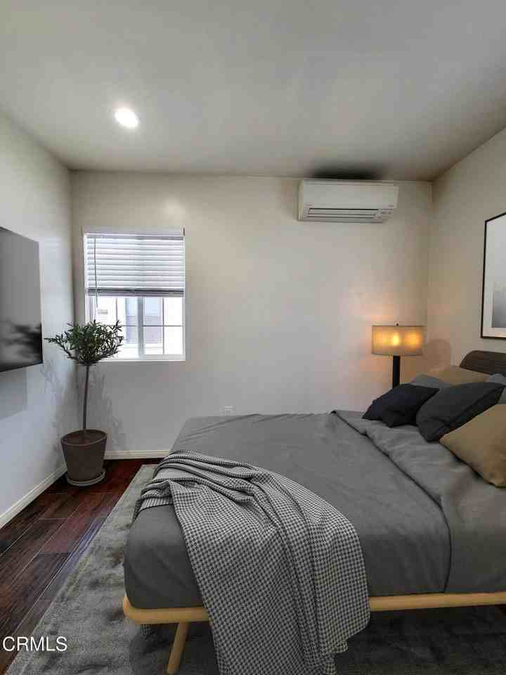 4406 Toland Way #4406 - Photo 2 of 17