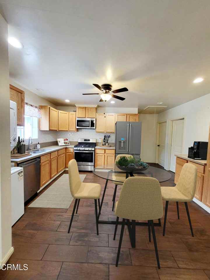 4406 Toland Way #4406 - Photo 6 of 17