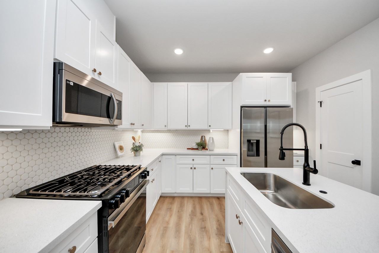 5806 Francis Oak Place #5806 - Photo 4 of 39