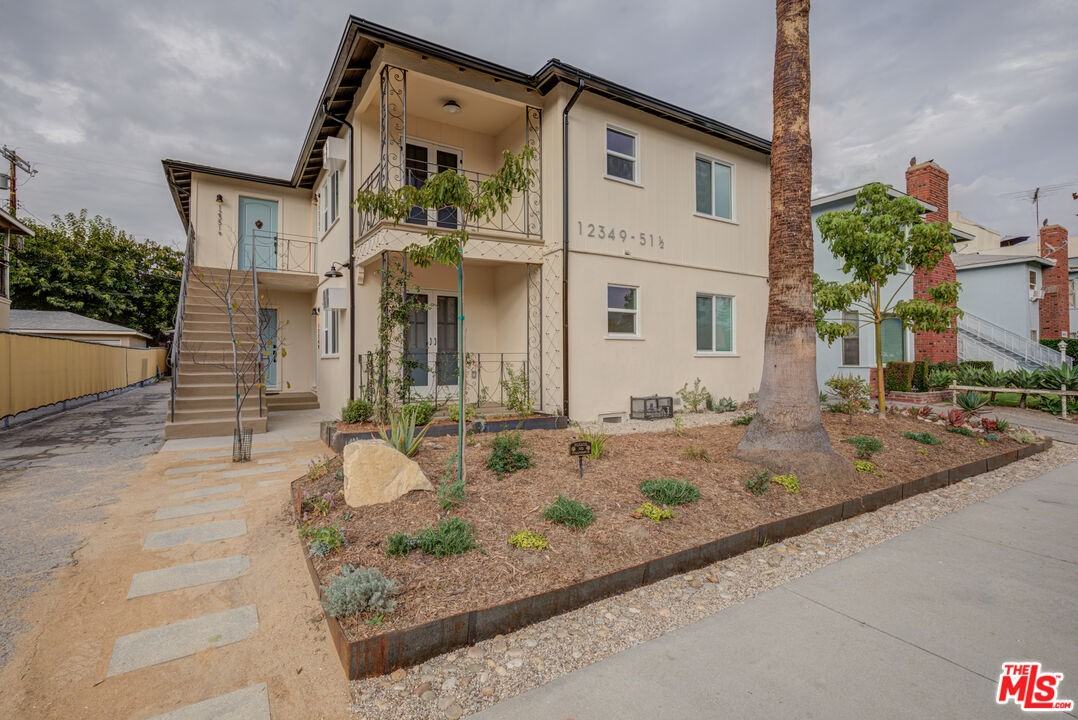 12351 Riverside Drive #123511-2 - Photo 4 of 19