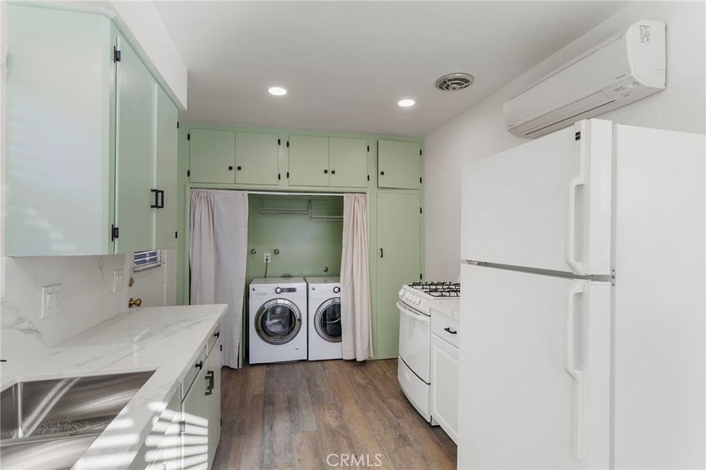 26 North Michigan Street #26 - Photo 7 of 19