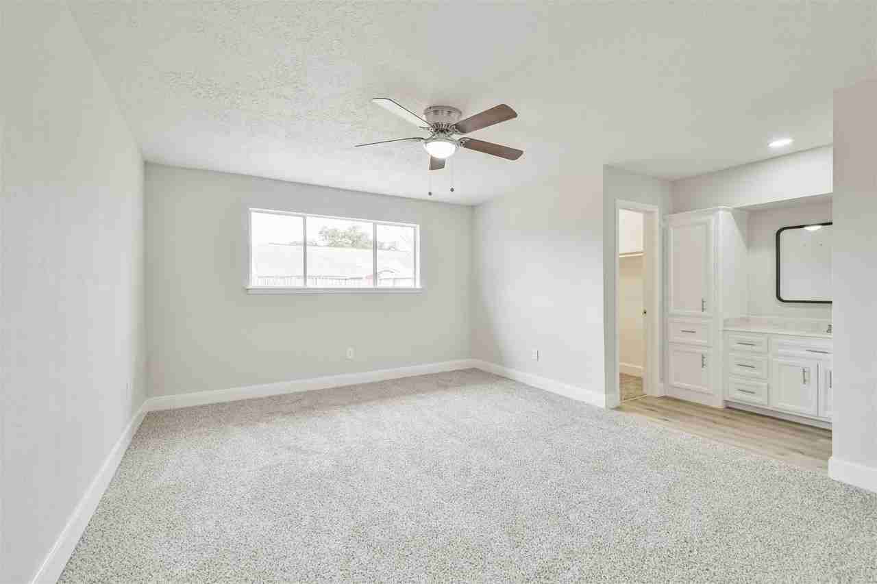 12523 Drifting Winds Drive #12523 - Photo 5 of 31