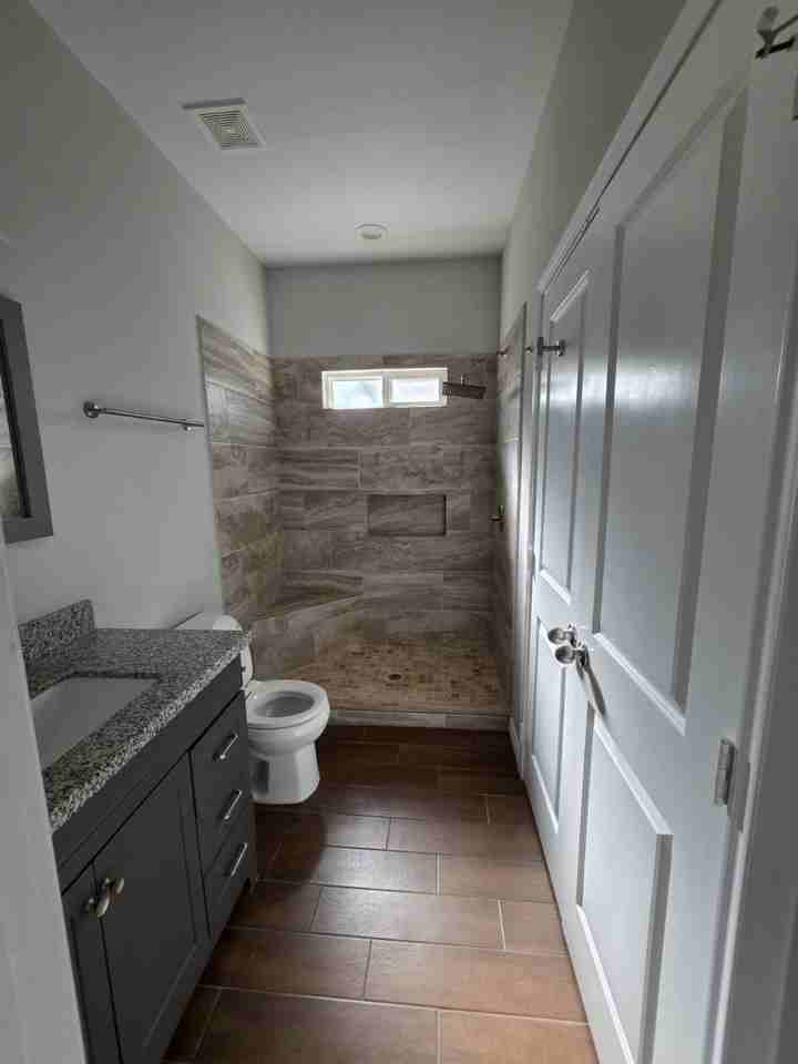 16338 Eastchase #16338 - Photo 7 of 12