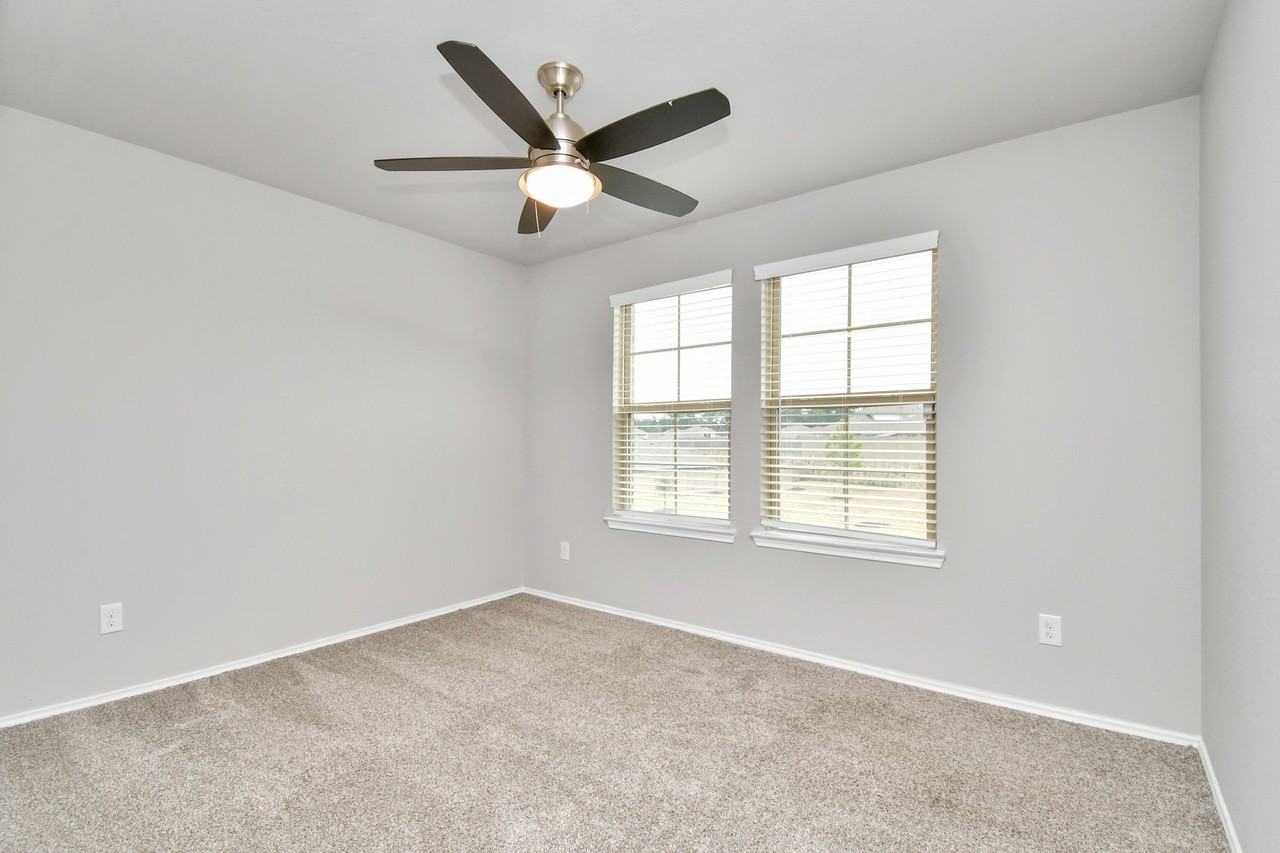 13967 Leigh Lake Ln #13967 - Photo 6 of 32