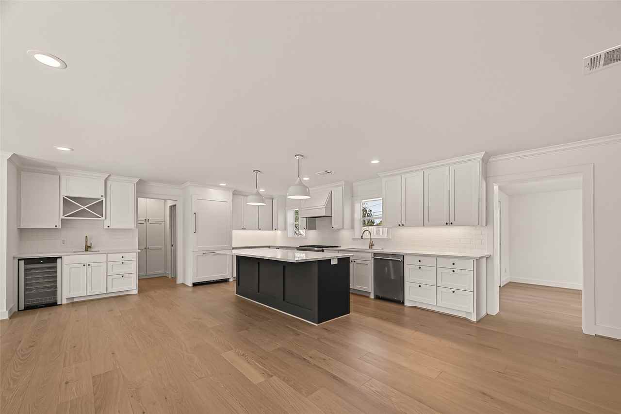 9242 Autauga Street #9242