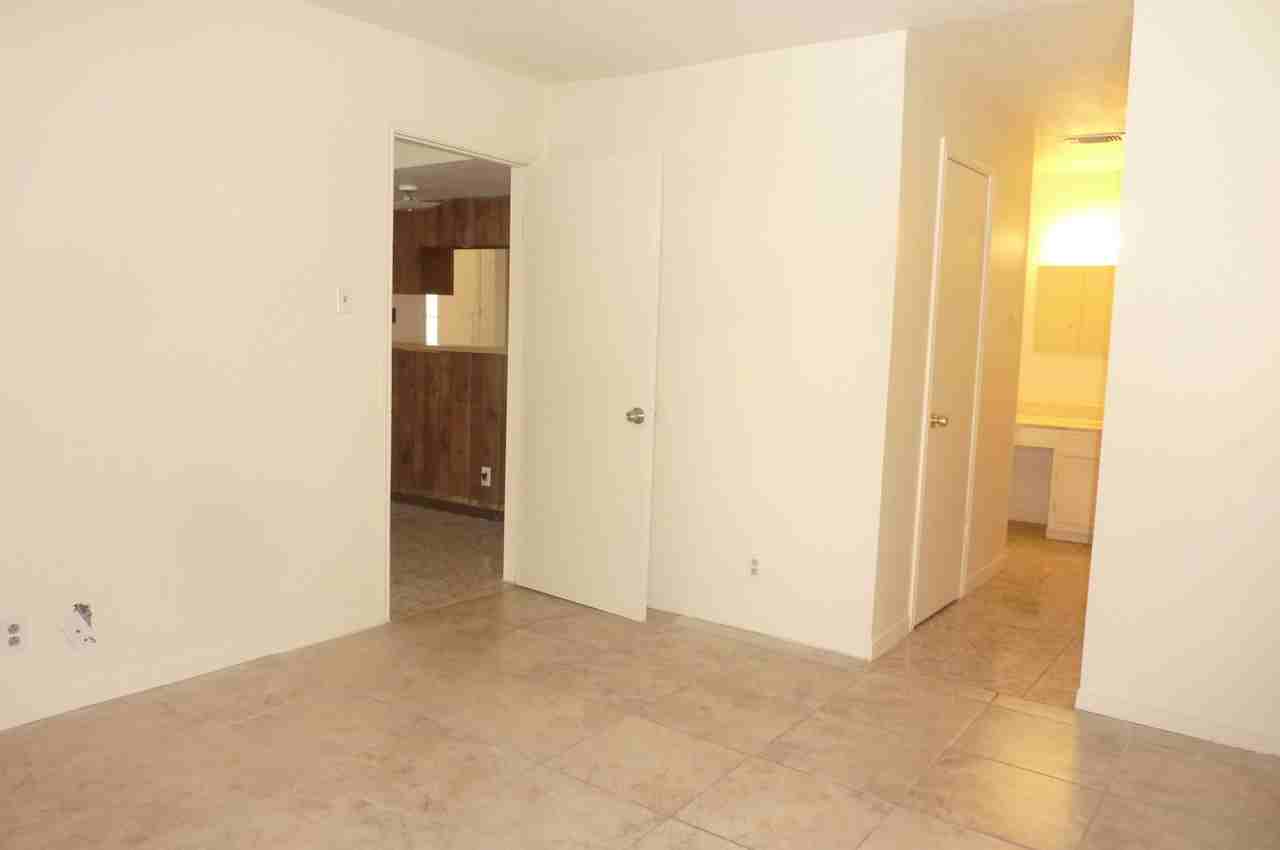 8916 Carousel Lane #8916A - Photo 6 of 15