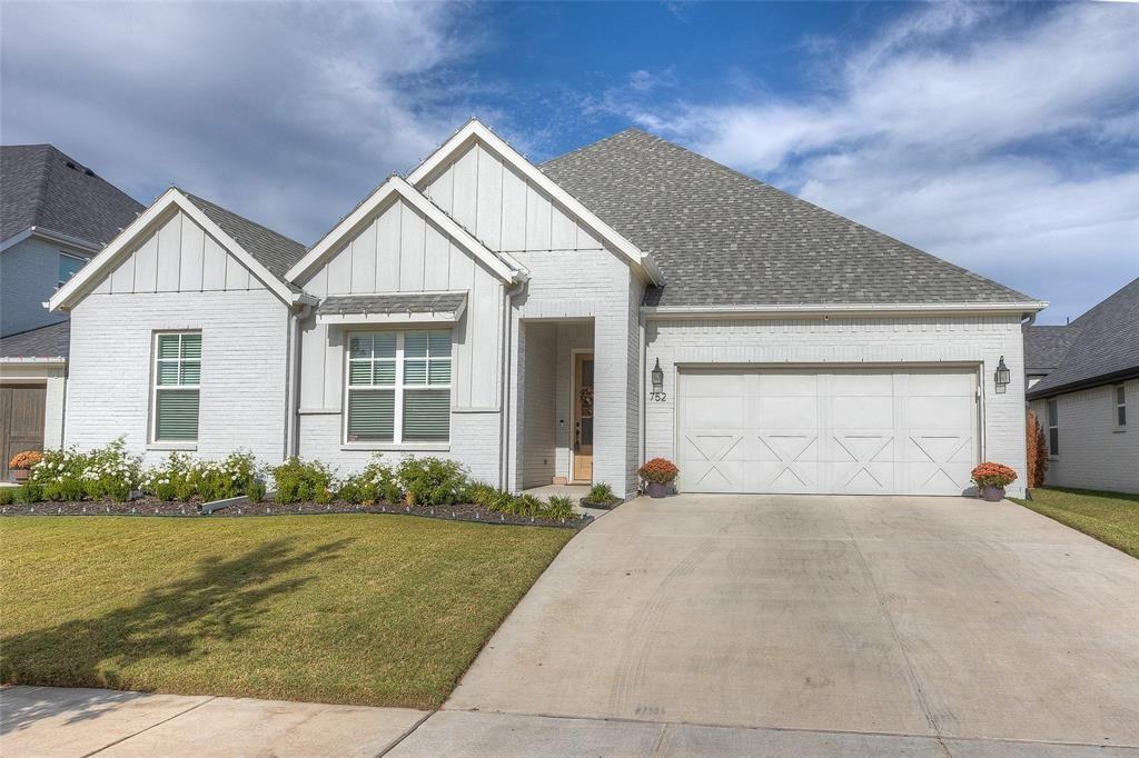 752 Tallgrass Drive #752 - Photo 4 of 40