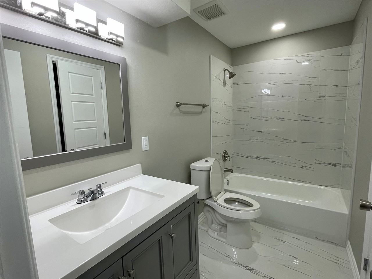 4600 39th Street East #4600 - Photo 5 of 14