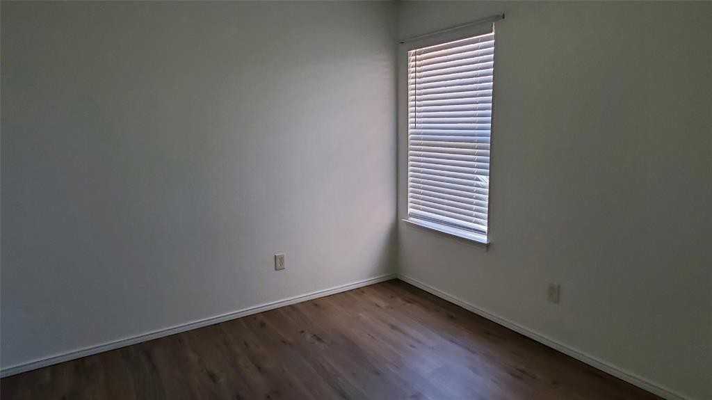 6824 Lyndale Dr #6824