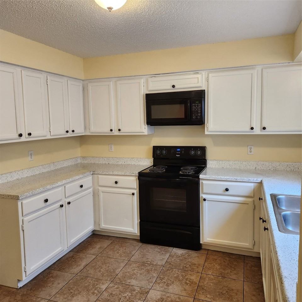 10013 Spring Place Drive #10013 - Photo 3 of 19