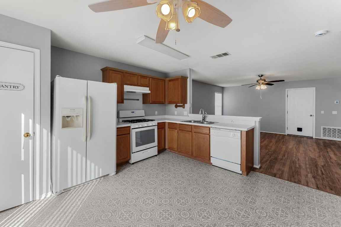 184 Atlantis #184 - Photo 2 of 32