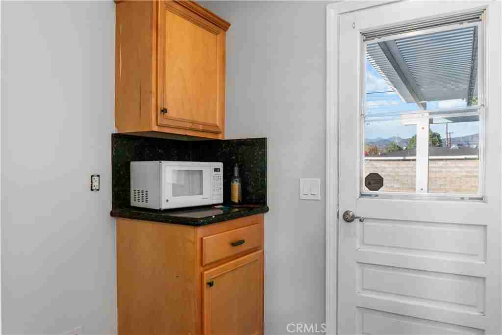 18811 East Weather Road #18811 - Photo 5 of 20