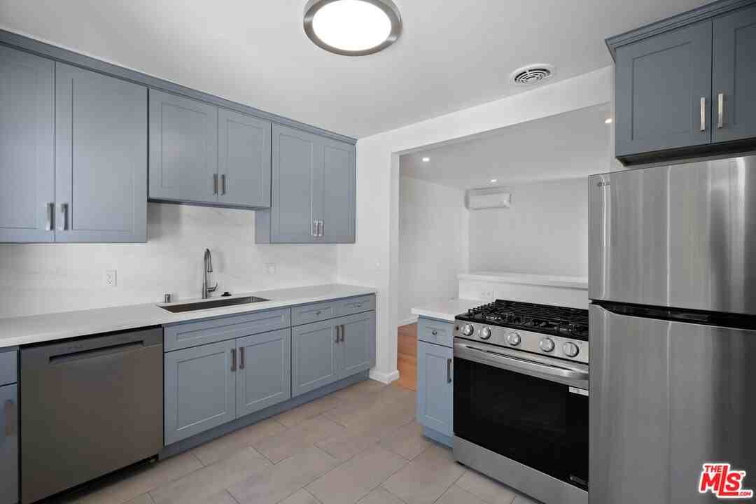 1406 17th St #1406 - Photo 3 of 22