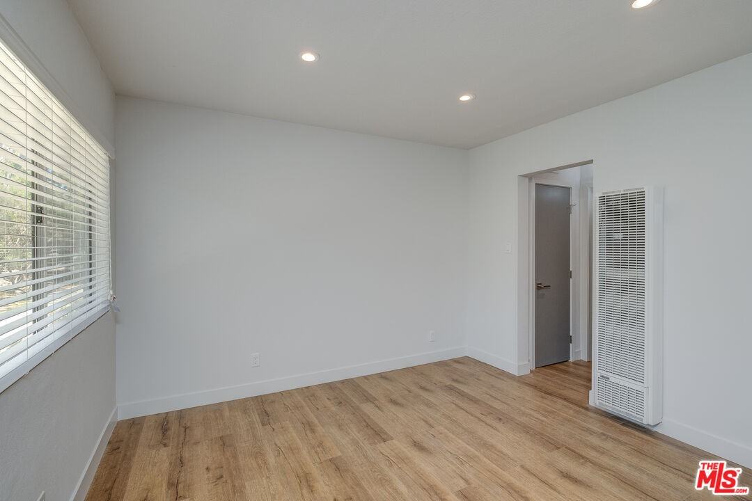 4136 Grand View Boulevard #4136-3 - Photo 6 of 13