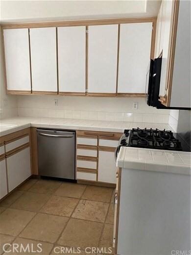 14 Hillgate Place #14 - Photo 4 of 22