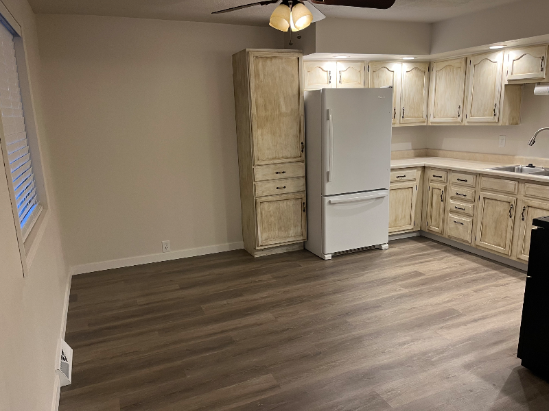 832 Hamilton Street - Photo 4 of 19