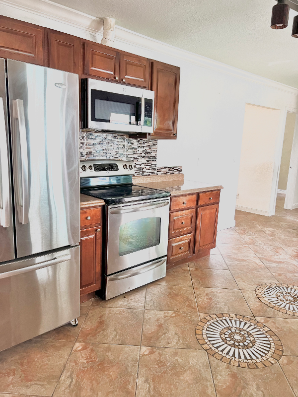 3597 Holiday Road - Photo 3 of 6