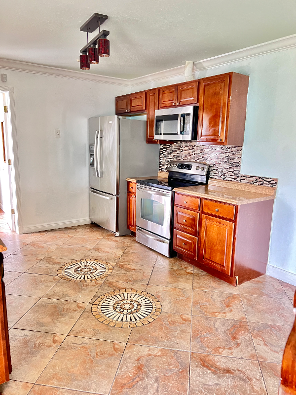 3597 Holiday Road - Photo 5 of 6