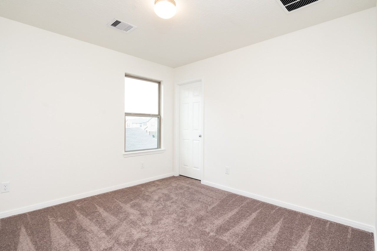 6120 Whitewing Rd #6120 - Photo 7 of 35