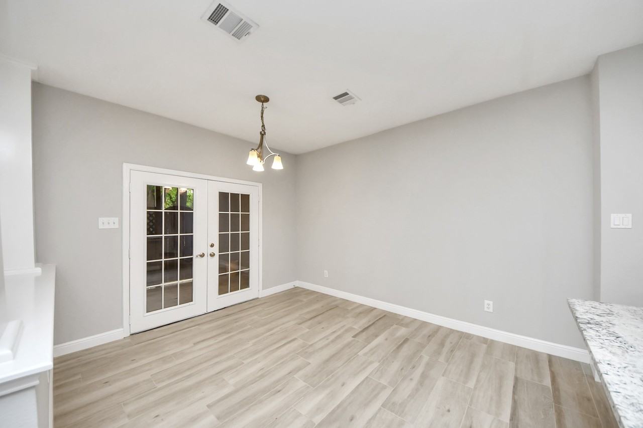 66 Scarlet Woods Court #66 - Photo 3 of 40