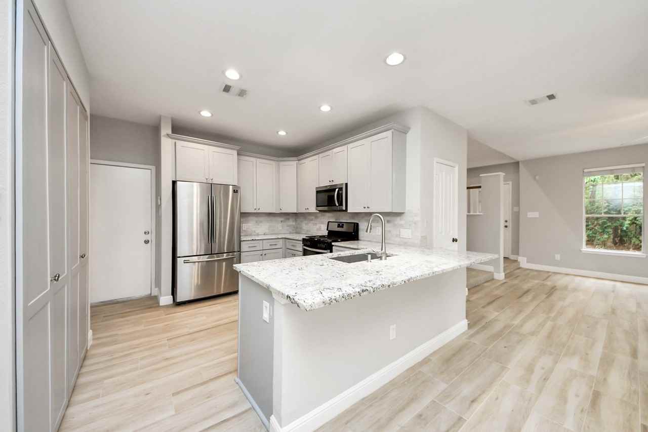 66 Scarlet Woods Court #66 - Photo 7 of 40