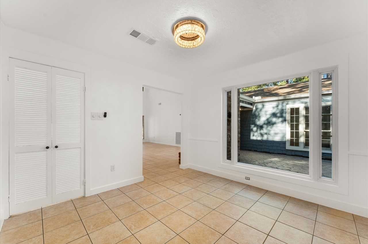 33 Crystal Lake Lane #33 - Photo 2 of 31