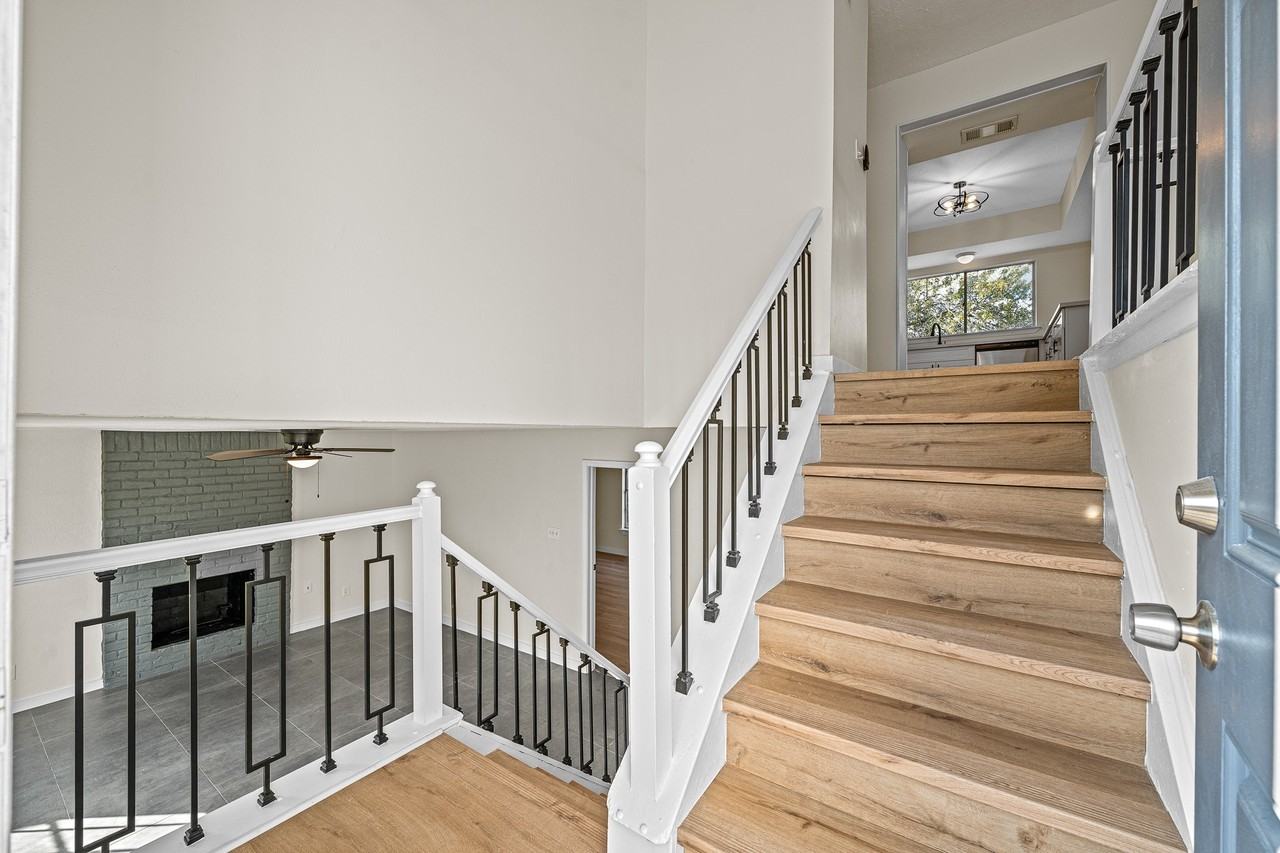 18018 Autumn Trails Lane #18018 - Photo 6 of 31