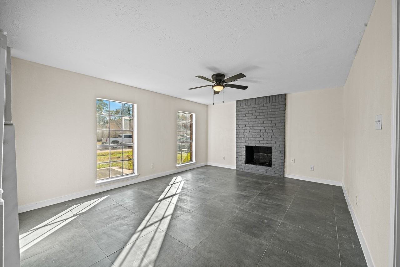 18018 Autumn Trails Lane #18018 - Photo 7 of 31