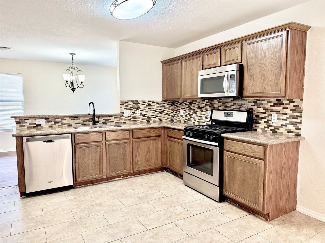 3814 Silver Bridge Lane #3814 - Photo 7 of 20