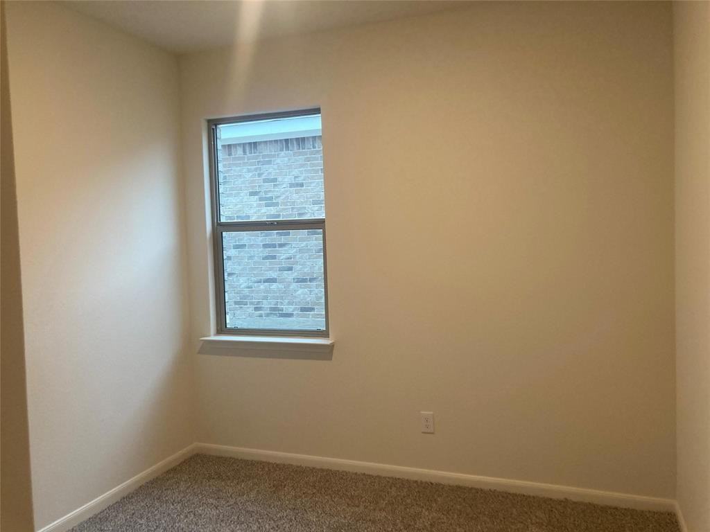 750 Keeneland Drive #750 - Photo 5 of 28