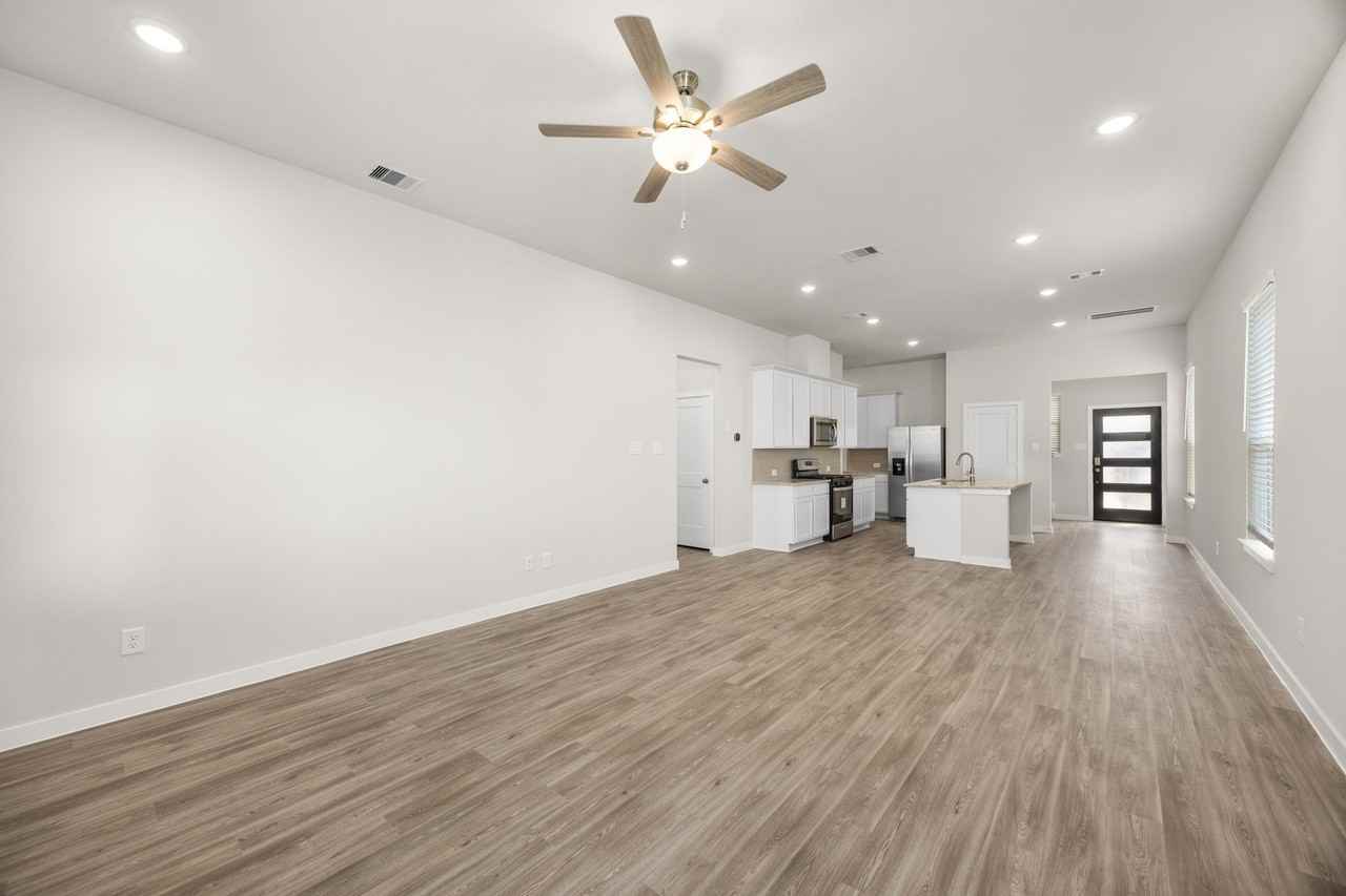 12535 Llano Estacado Dr #12535 - Photo 5 of 31