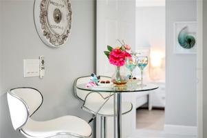 featured image of 2100 Como Street #2100