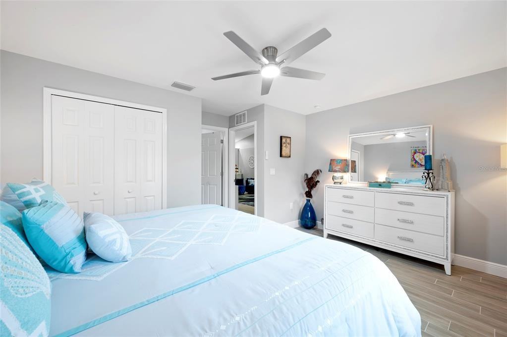 2100 Como St #2100 - Photo 3 of 32